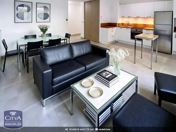 Appartement à vendre 4 pièces 85.6m² Toulon (83000)
