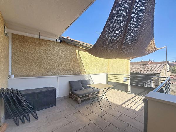 Bel Appartement Centre Meximieux 2 pièce(s) 56.45 m2 avec terrasse et balcon et stationnement couvert