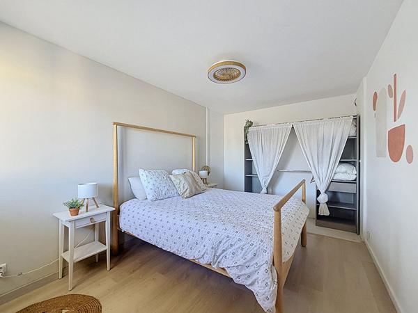 Bel Appartement Centre Meximieux 2 pièce(s) 56.45 m2 avec terrasse et balcon et stationnement couvert