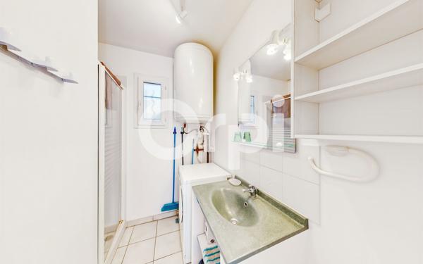 Maison à vendre    22 pièces •  Saint-Alban-Auriolles