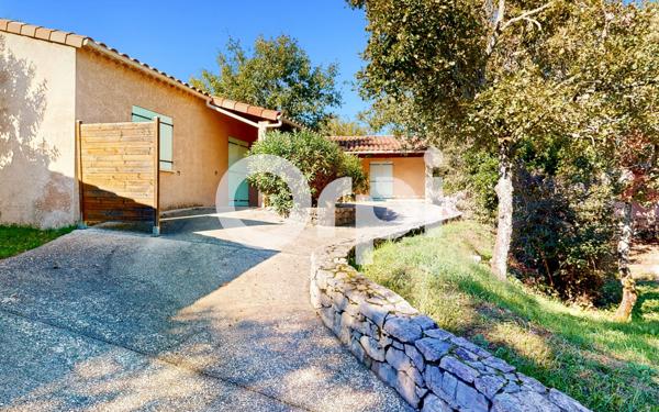 Maison à vendre    22 pièces •  Saint-Alban-Auriolles