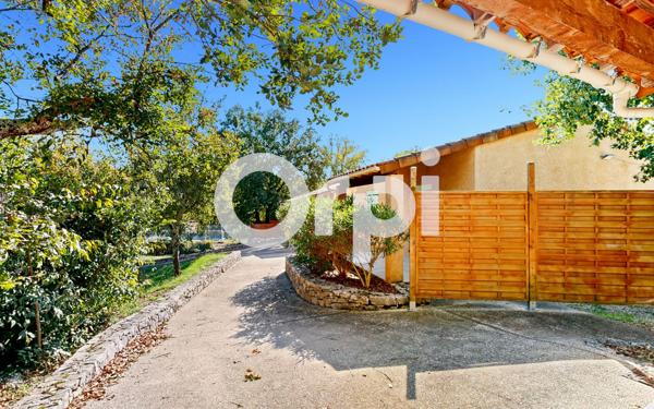 Maison à vendre    22 pièces •  Saint-Alban-Auriolles