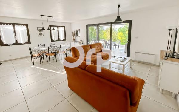 Maison à vendre    22 pièces •  Saint-Alban-Auriolles