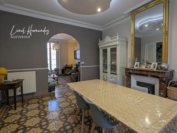 Alès centre - Maison de caractère rénovée de 157m² avec terrasse et jardin