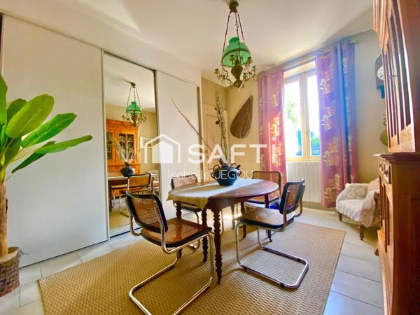 Echoppe au calme au centre de Gujan-Mestras           3 chambres et 2 petites mansardées avec beau séjour traversant