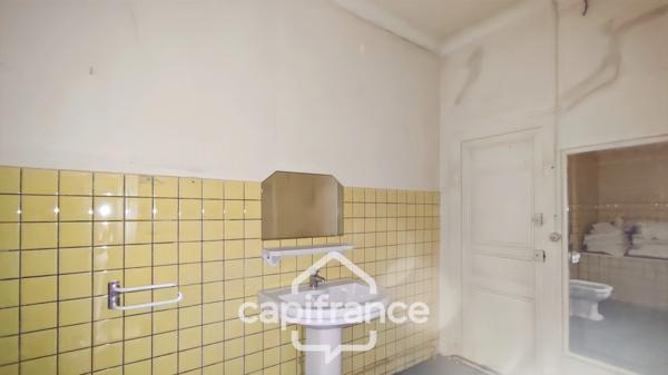 Immeuble à vendre SAINTE LIVRADE SUR LOT (47)