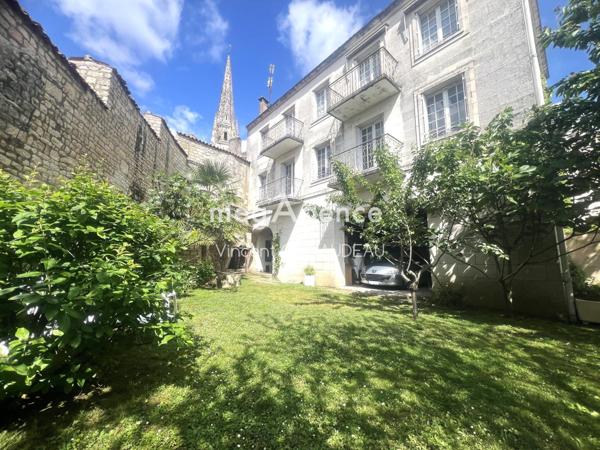 Maison à Fontenay-le-Comte, 85200 - 8 pièces 216m²