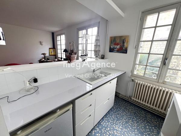 Maison à Fontenay-le-Comte, 85200 - 8 pièces 216m²
