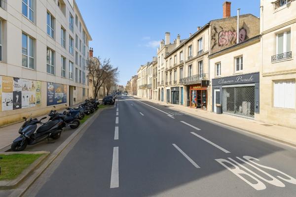 Bureaux à VENDRE