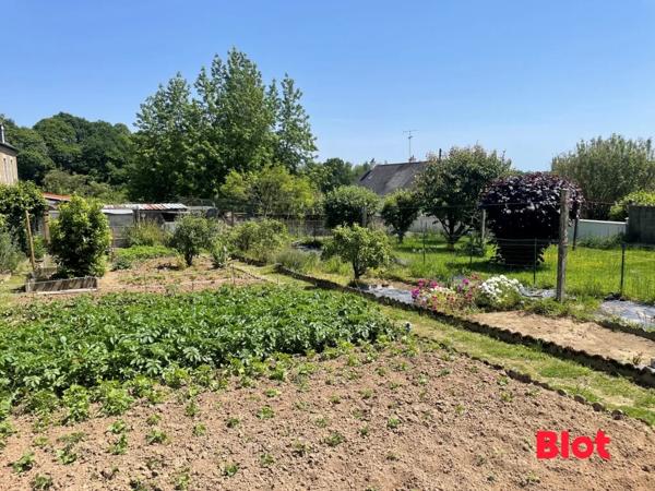 Terrain 650m²