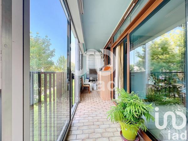 Appartement 4 pièces de 70 m² à Combs-la-Ville (77380)