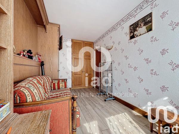 Appartement 4 pièces de 70 m² à Combs-la-Ville (77380)