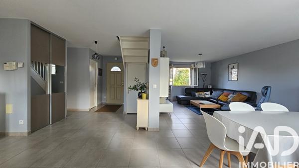 Maison à vendre 6 pièces 150 m² Morainvilliers
