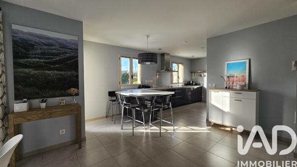 Maison à vendre 6 pièces 150 m² Morainvilliers