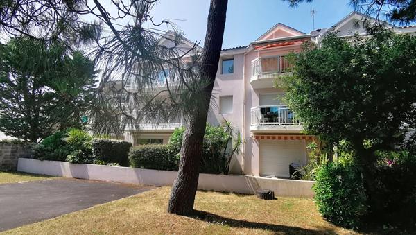 Appartement Les Sables D Olonne 2 pièces terrasse parking proche plage mer commerces