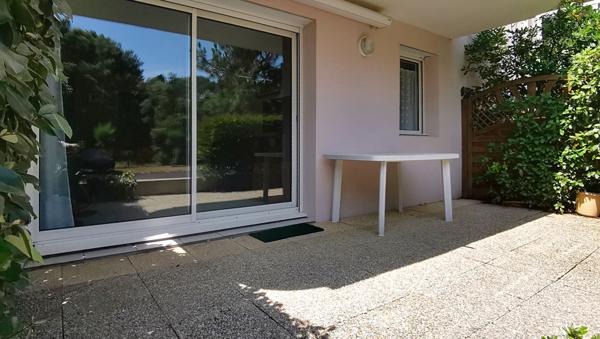 Appartement Les Sables D Olonne 2 pièces terrasse parking proche plage mer commerces