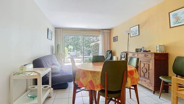 Appartement Les Sables D Olonne 2 pièces terrasse parking proche plage mer commerces