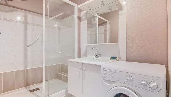 Appartement Les Sables D Olonne 2 pièces terrasse parking proche plage mer commerces