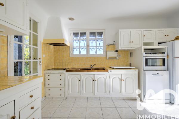 Maison à vendre 5 pièces 140 m² Tourrettes