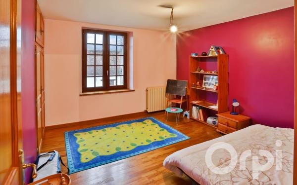 Maison à vendre    6 pièces •  Chaumont-en-Vexin