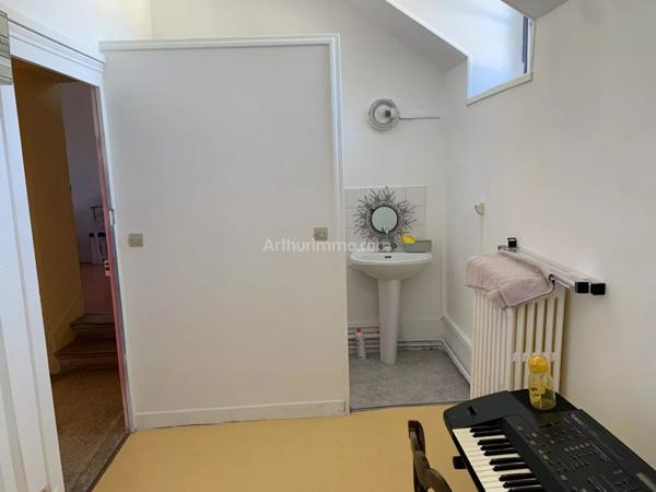 Vente Maison de village 18 pièces 384 m2 à Noyers