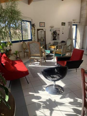 Vente Maison de village 18 pièces 384 m2 à Noyers