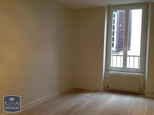 Appartement à louer 2 pièces 47.9m²