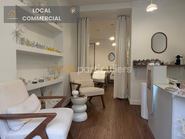 Vente
                ImmeubleLUCON (85400)
