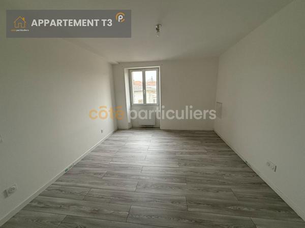 Vente
                ImmeubleLUCON (85400)