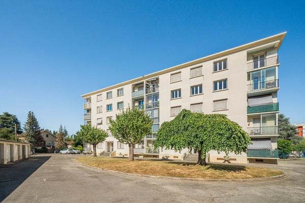 Appartement à vendre 3 pièces RENAGE (38)