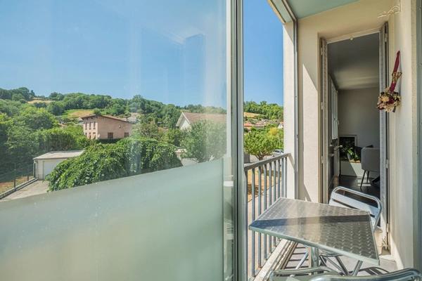 Appartement à vendre 3 pièces RENAGE (38)