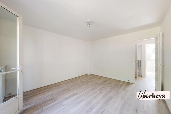 Appartement rénové 3 pièces - traversant - 52 m² avec balcon et cave - Trappes
