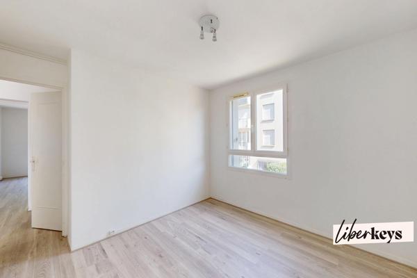 Appartement rénové 3 pièces - traversant - 52 m² avec balcon et cave - Trappes
