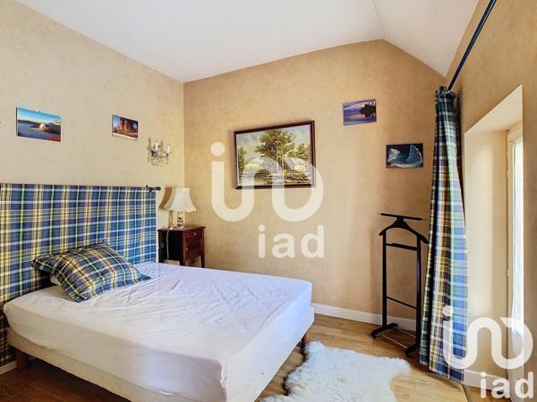 Maison 5 pièces de 136 m² à Fère-Champenoise (51230)