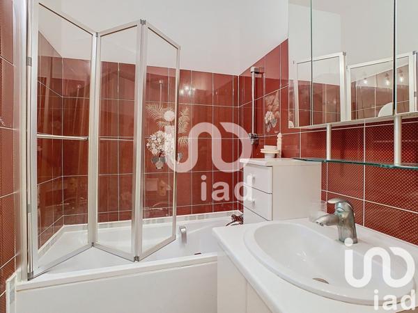 Maison 5 pièces de 136 m² à Fère-Champenoise (51230)