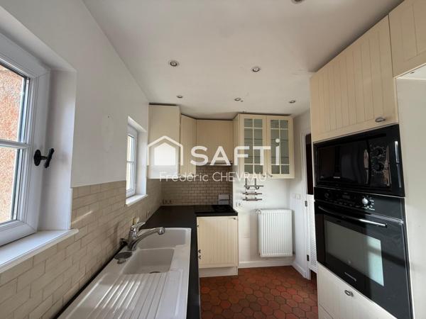 Belle maison en pierre, Bourgogne du sud