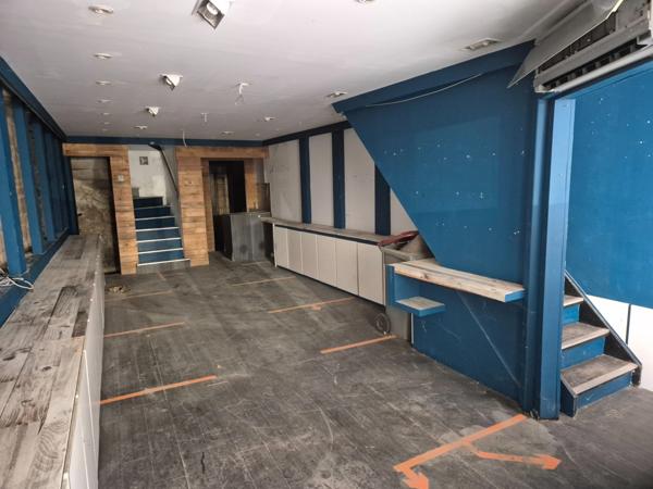 Immeuble d'habitation avec boutique à vendre NIORT (79)