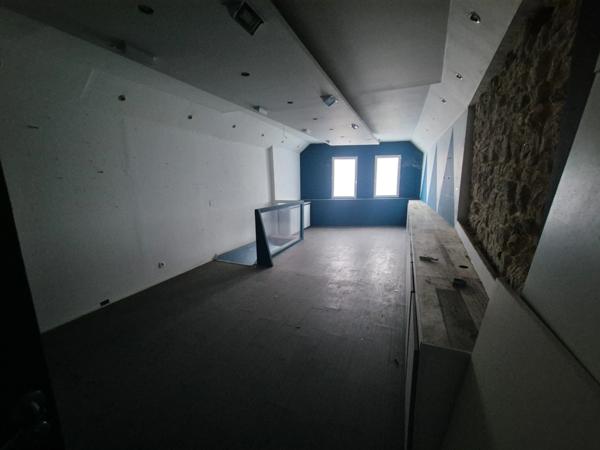 Immeuble d'habitation avec boutique à vendre NIORT (79)