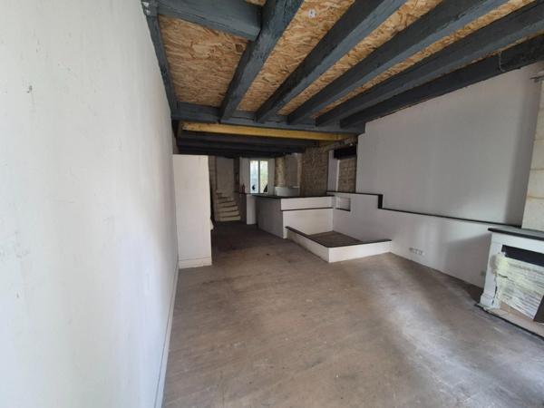 Immeuble d'habitation avec boutique à vendre NIORT (79)