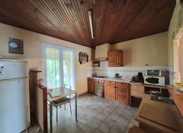 MAISON 3 CHAMBRES - GARAGE SUR 2720M² DE TERRAIN