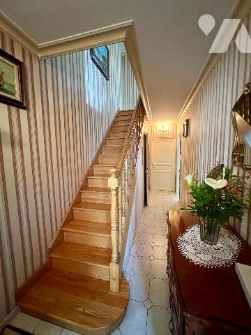 SAINT-PIERRE-DES-CORPS
Idéalement située dans un environnement calme