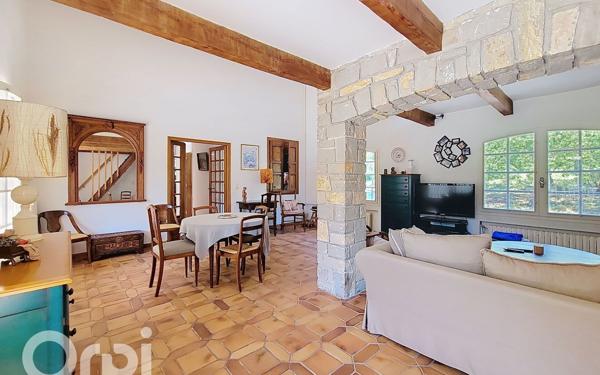 Maison à vendre    4 pièces •  Le Beausset