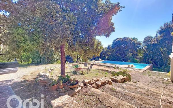 Maison à vendre    4 pièces •  Le Beausset