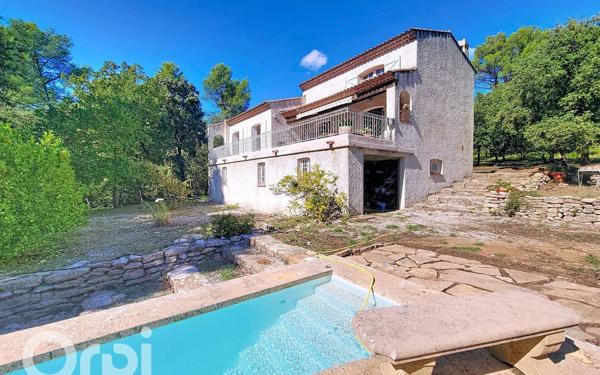 Maison à vendre    4 pièces •  Le Beausset