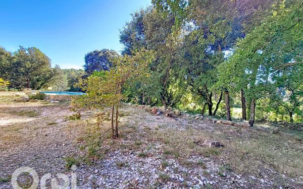 Maison à vendre    4 pièces •  Le Beausset