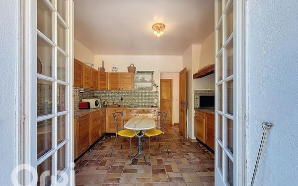 Maison à vendre    4 pièces •  Le Beausset