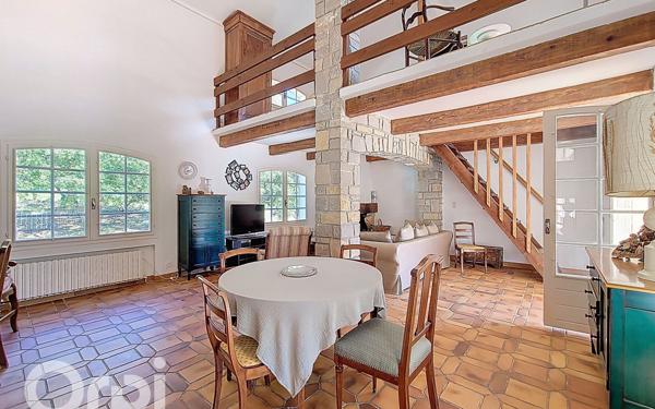 Maison à vendre    4 pièces •  Le Beausset