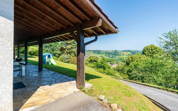 Maison à vendre    5 pièces • 121 m2 Hasparren