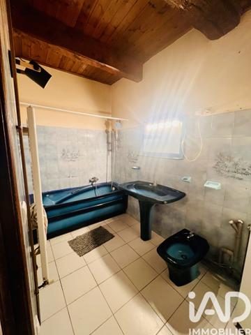 Maison à vendre 8 pièces 208 m² Saint-Maximin-la-Sainte-Baume