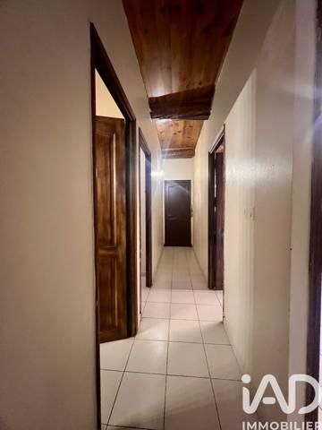 Maison à vendre 8 pièces 208 m² Saint-Maximin-la-Sainte-Baume